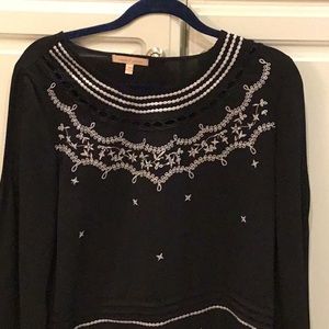 Gibson & Latimer Black & White Embroidered Top